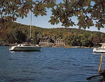 And Szálloda Lake Side