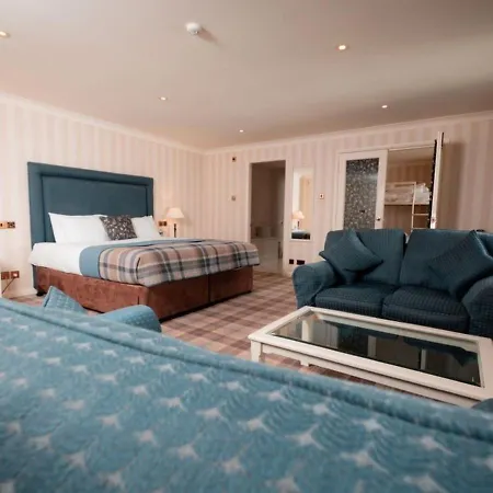 Hotel And 4*