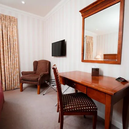And Hotel