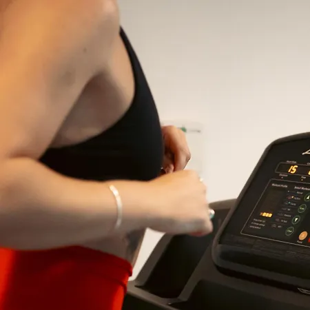 And לייק סייד